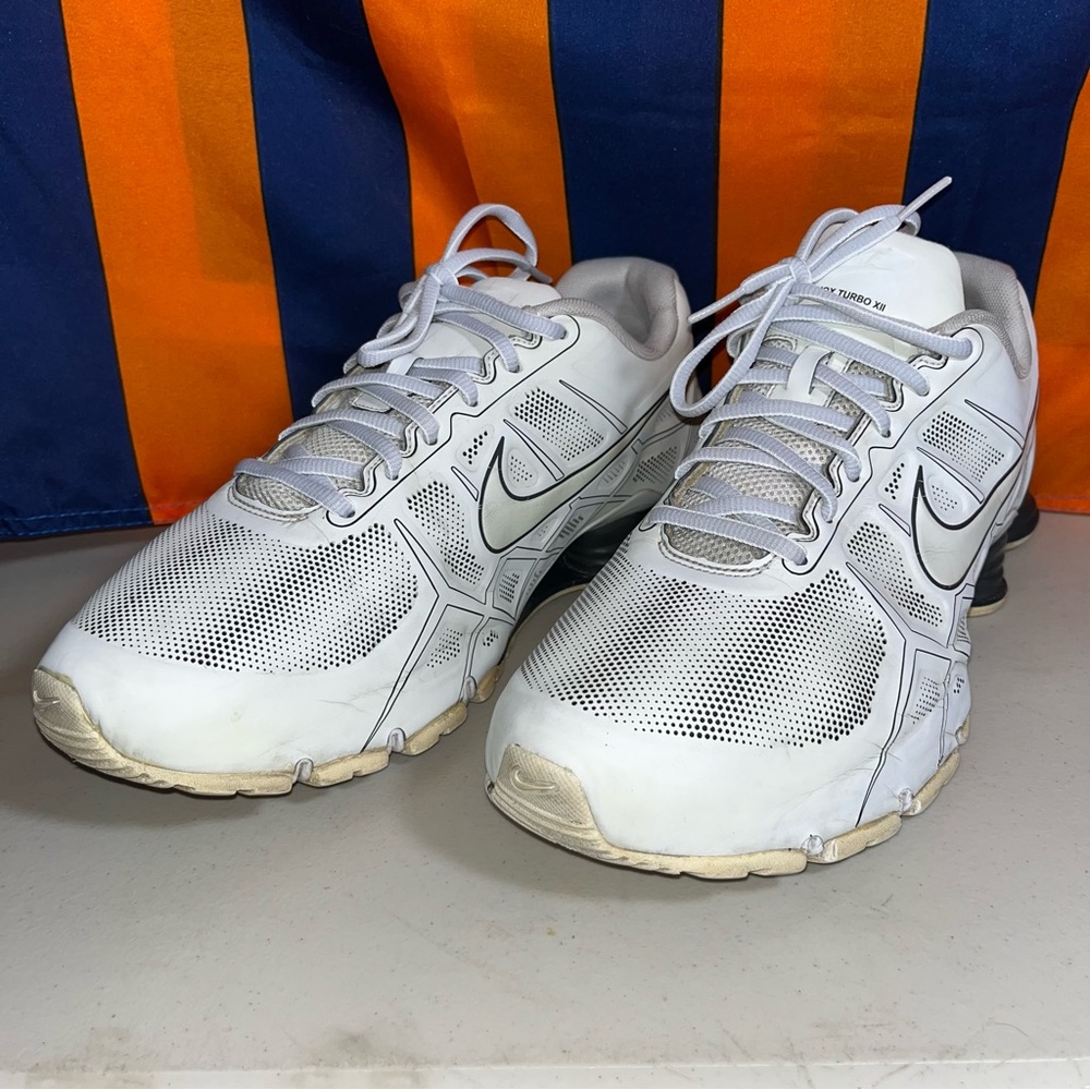 Nike Shox Turbo XII SL 472531 100 White/ Wolf Grey Mens Size 11.5 Running Shoe